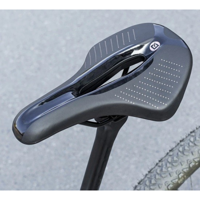 Sedlo RB s otvorom, bez zámku, čierne