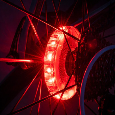 Svetlo zadné RockBros na náboj kolesa, IP65, USB...